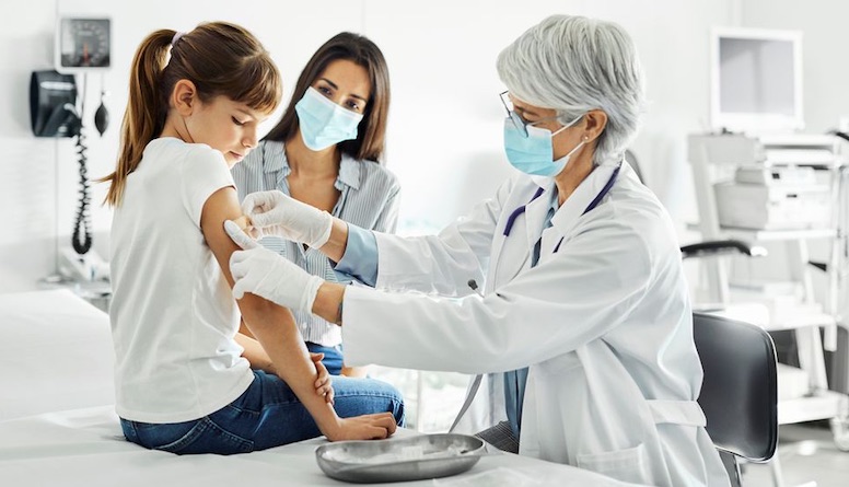 Vacunación obligatoria contra COVID-19 en niños